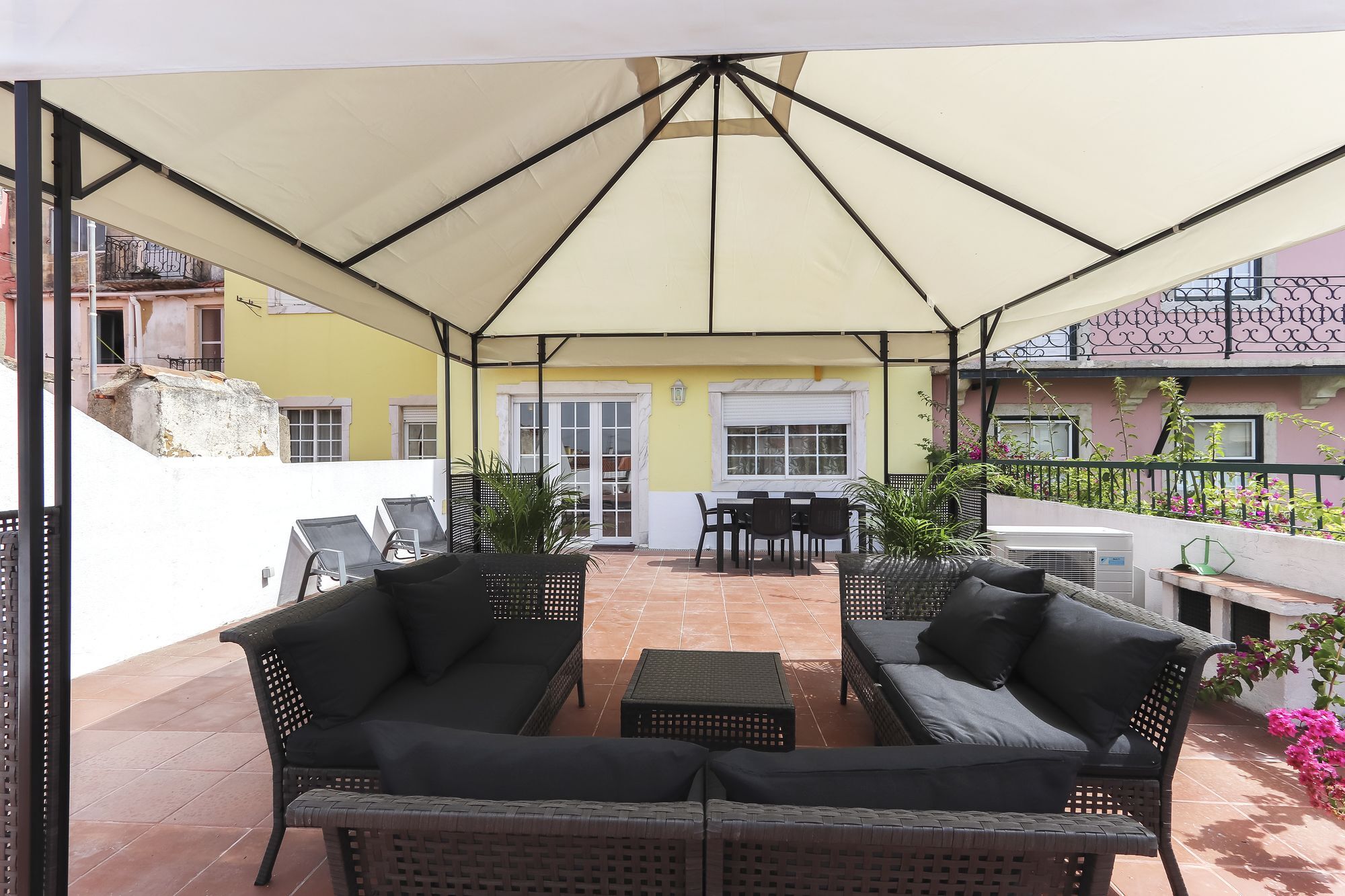 Lapa Terrace By Homing Apartment Lisbon Exterior photo